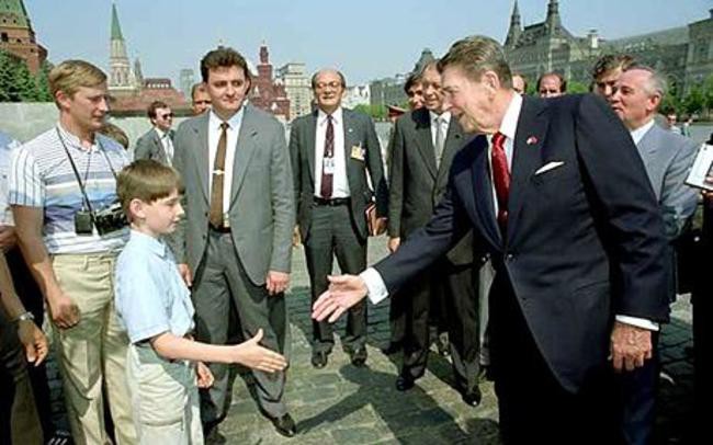 Putin a Reagan