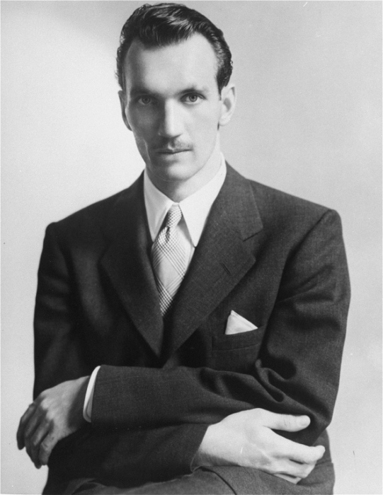 Jan Karski v roce 1943 během své mise v USA informoval politiky o zvěrstvech, která páchají nacisté v Polsku